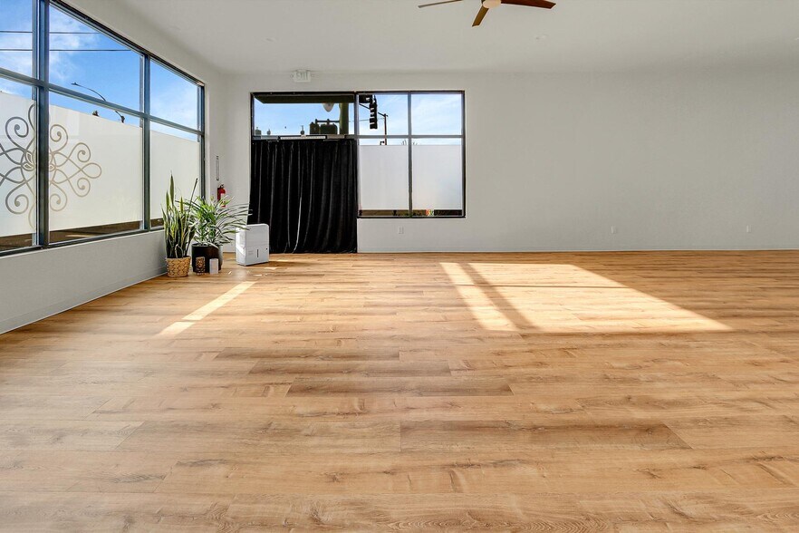 More Photos Of 3519-3521 6th Ave, Tacoma Office For Sale