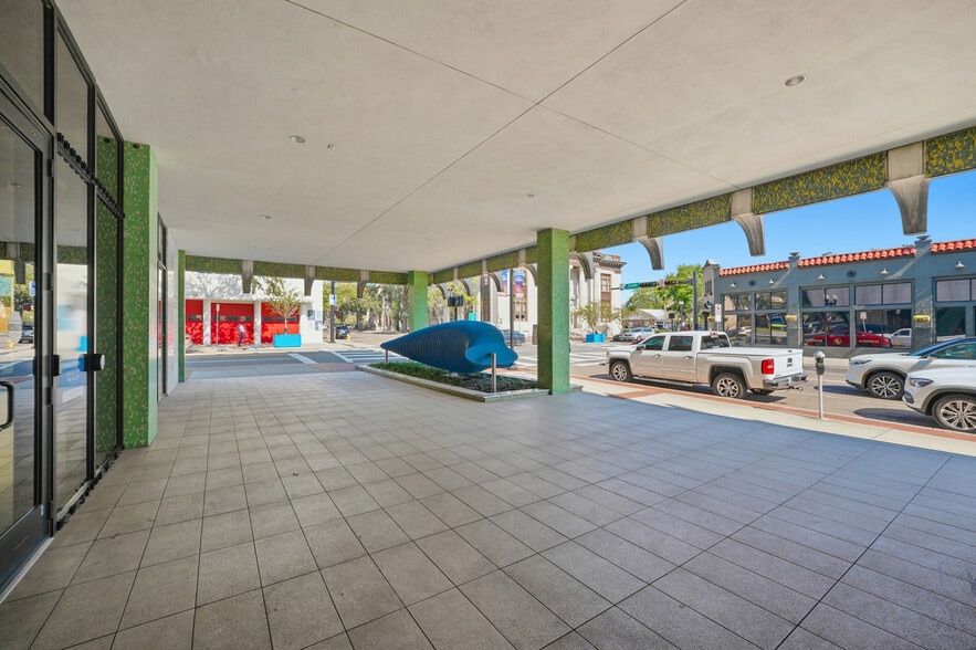 More Photos Of 40 E Adams St, Jacksonville Office For Lease