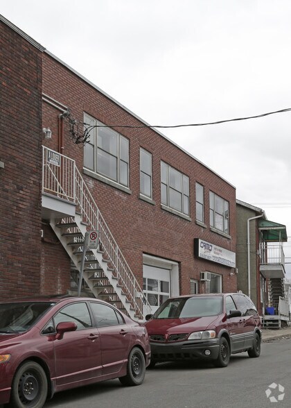 More Photos Of , Montréal General Retail For Sale