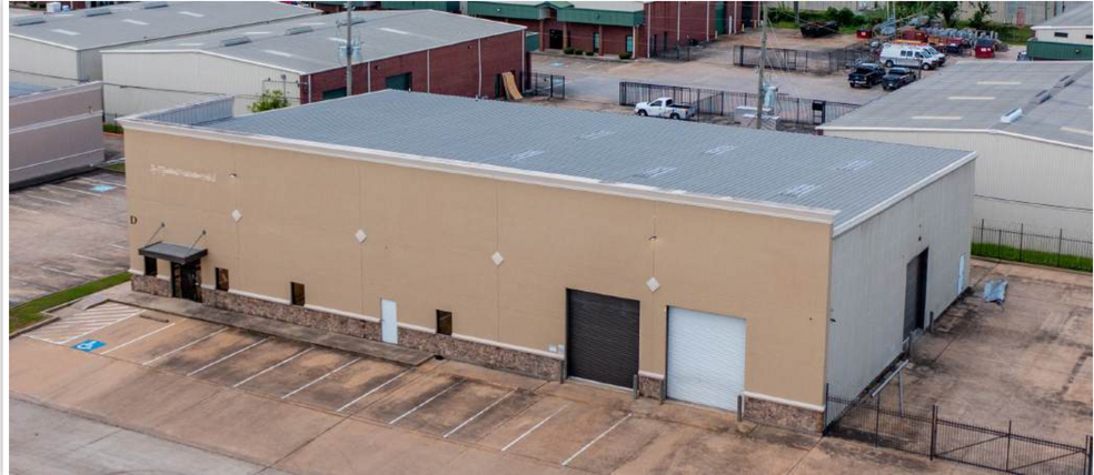 Primary Photo Of 11050 W Little York, Houston Warehouse For Lease