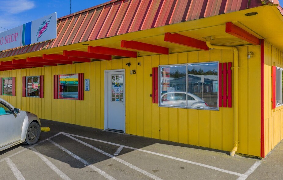 More Photos Of 1175 Newmark Ave, Coos Bay Restaurant For Sale