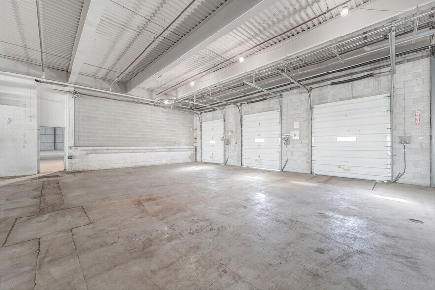 More Photos Of 75-77 Tycos Dr, Toronto Research And Development For Sale