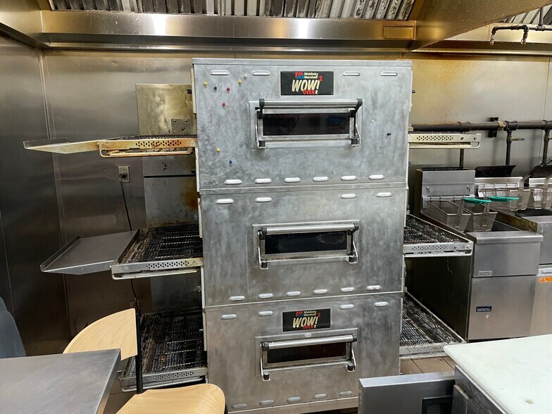 More Photos Of 1017 Highland Ave, Greensburg Restaurant For Sale