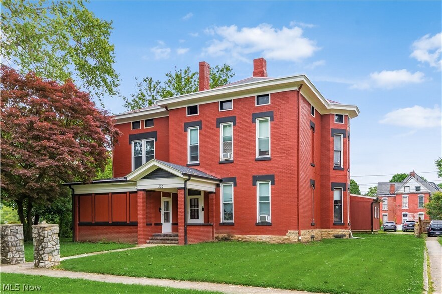 Primary Photo Of 320 Woodlawn Ave, Zanesville Apartments For Sale