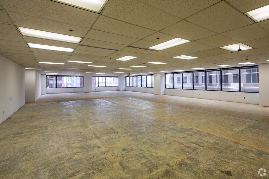 More Photos Of 200 N Broadway, Saint Louis Office For Lease