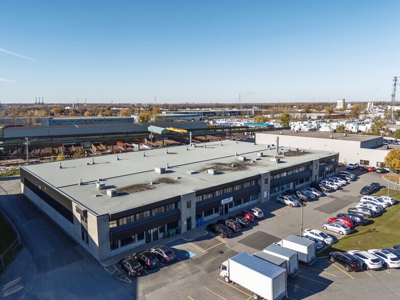 More Photos Of 667 Giffard, Longueuil Flex For Lease