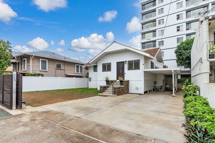 Primary Photo Of 1113 Villa Ln, Honolulu Flex For Sale