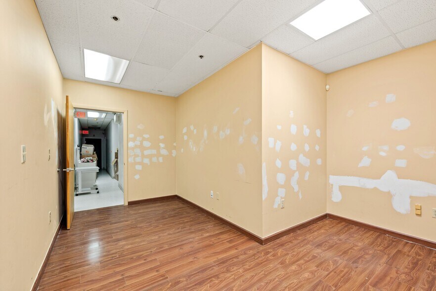 More Photos Of 1637 Mineral Spring Ave, North Providence Medical For Lease