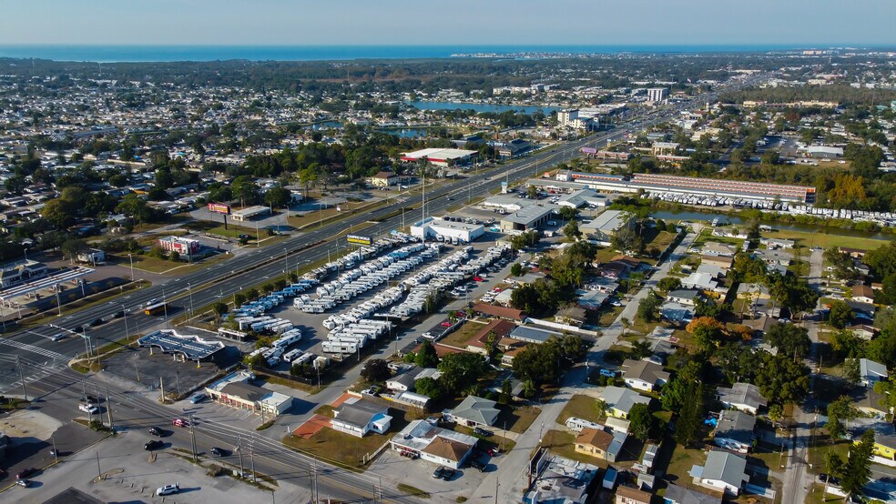 More Photos Of 4539 Mile Stretch Dr, Holiday Office For Sale