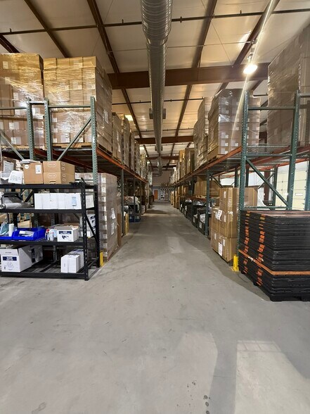 More Photos Of 144 Talbert Pointe Dr, Mooresville Light Distribution For Lease