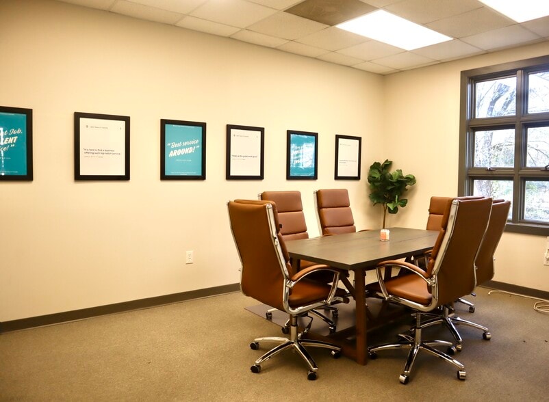 More Photos Of 2316 Crownpoint Executive Dr, Charlotte Office For Sale