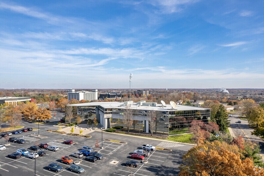 More Photos Of 2400 Corporate Exchange Dr, Columbus Office For Lease