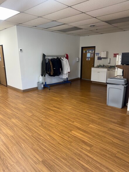 More Photos Of 9 Whippany Rd, Whippany Unknown For Lease