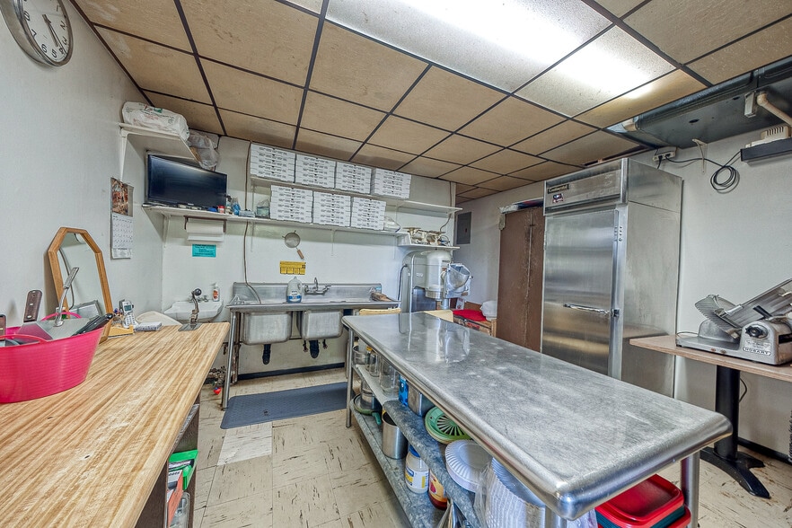 More Photos Of 936 Broadway, Pitcairn Restaurant For Sale