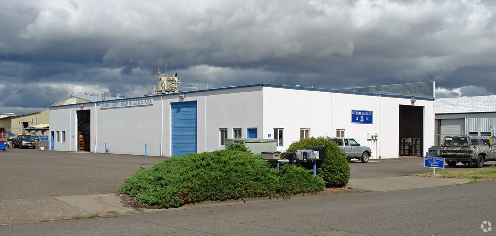 Primary Photo Of 60 Grimes St, Eugene Manufacturing For Sale