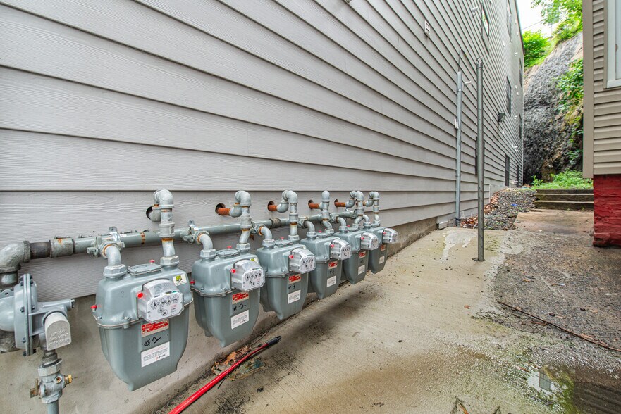 More Photos Of 191 Broadway, Paterson Apartments For Sale