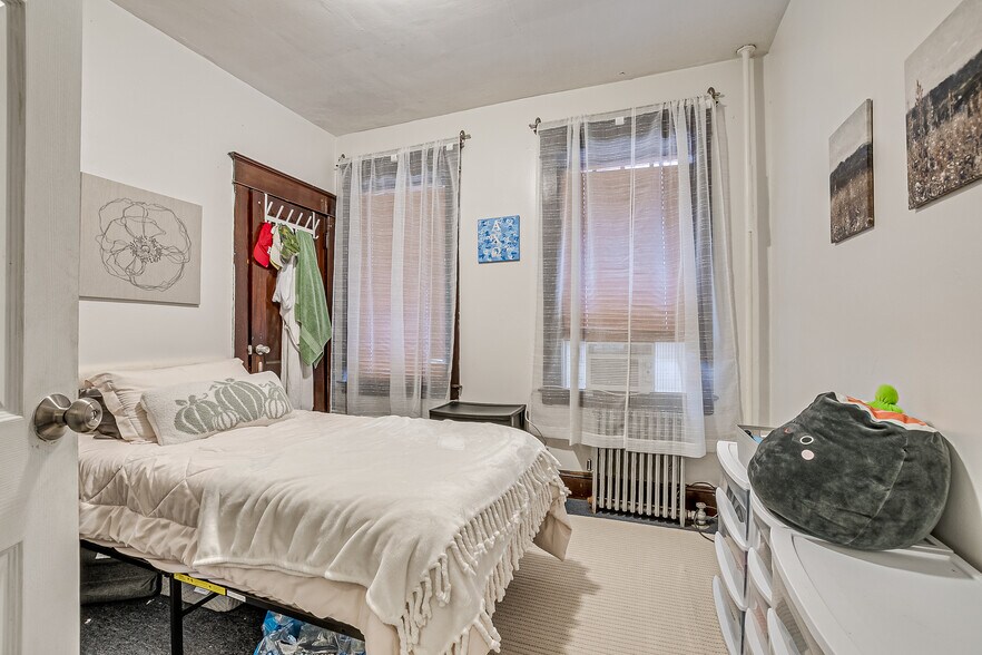 More Photos Of 60 Huntington St, New Brunswick Apartments For Sale