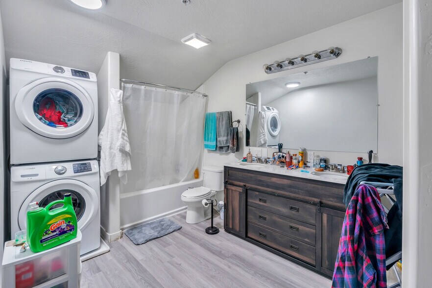 More Photos Of 737 N Main St, Springville Funeral Home For Sale