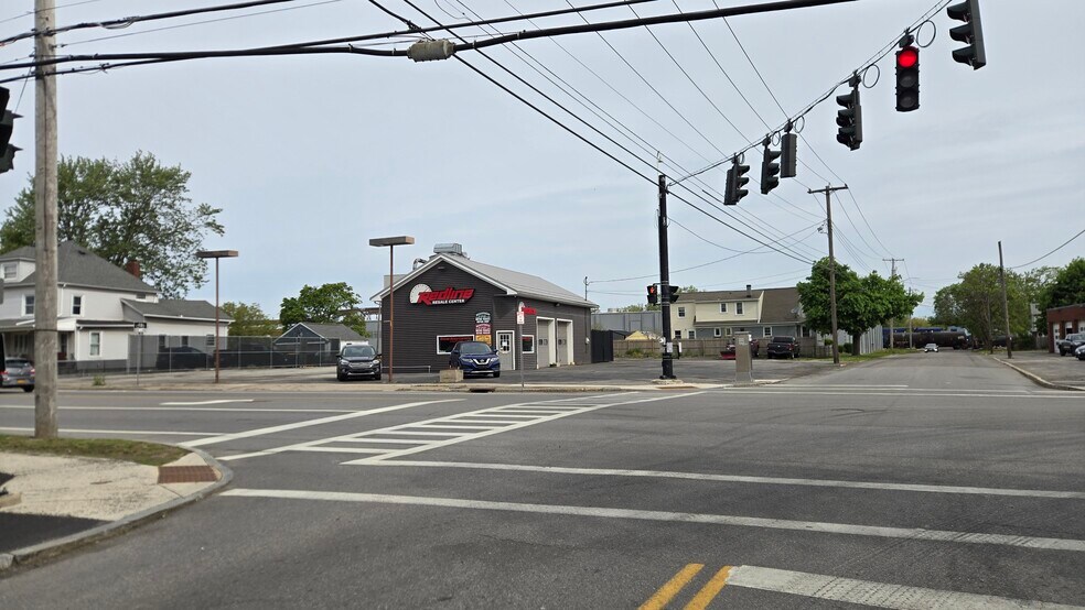 Primary Photo Of 397 West Ave, Lockport Auto Dealership For Lease