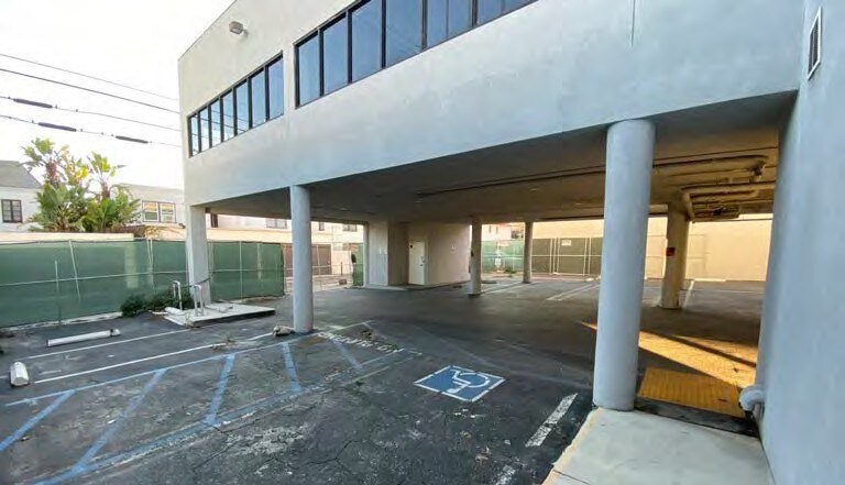 More Photos Of 8124 W 3rd St, Los Angeles Storefront Retail Office For Lease