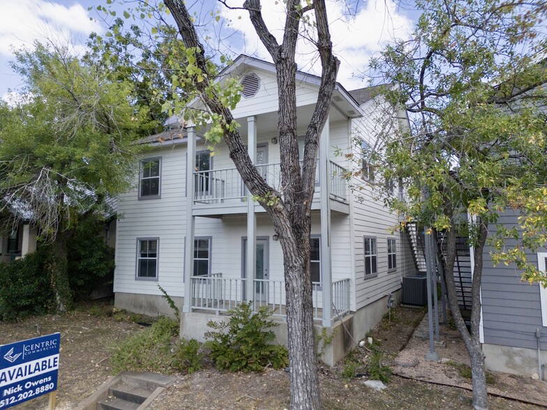 Primary Photo Of 1704 W 6th St, Austin Office Residential For Lease