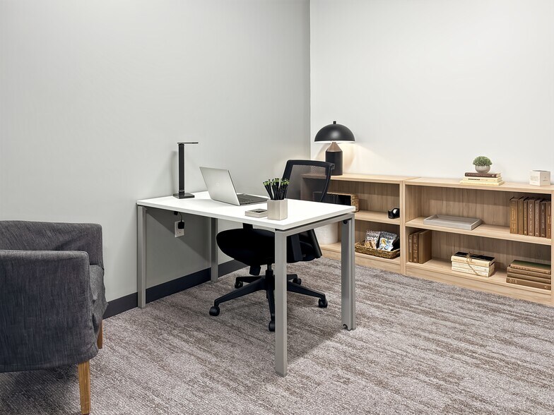 More Photos Of 1895 Tyler St, Hollywood Coworking Space