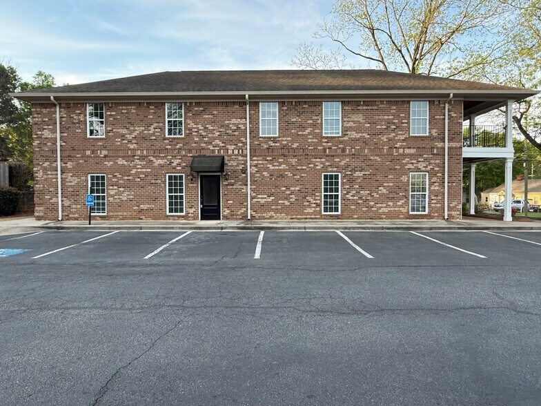 More Photos Of 807 N Tennessee St, Cartersville Office For Lease