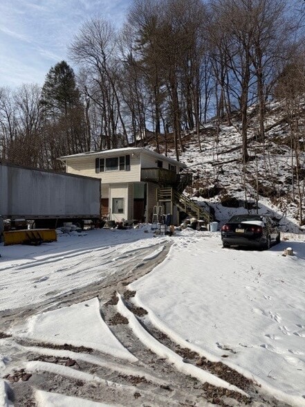 More Photos Of 123 Laurel St, Jim Thorpe Industrial For Sale