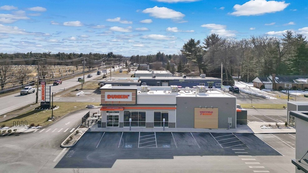 More Photos Of 212 Southampton Rd, Westfield Freestanding For Lease