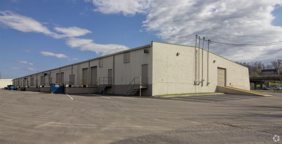 More Photos Of 118-122 Space Park Dr, Nashville Unknown For Lease