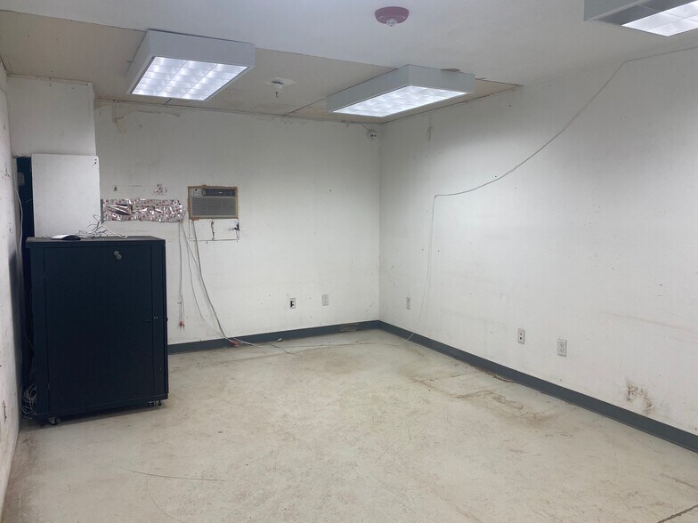 More Photos Of 1420 Devereux Rd, Glenwood Springs Warehouse For Sale