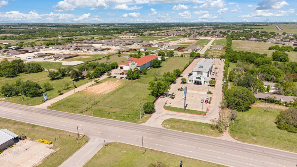 More Photos Of 1724 W Henderson St, Cleburne Land For Sale