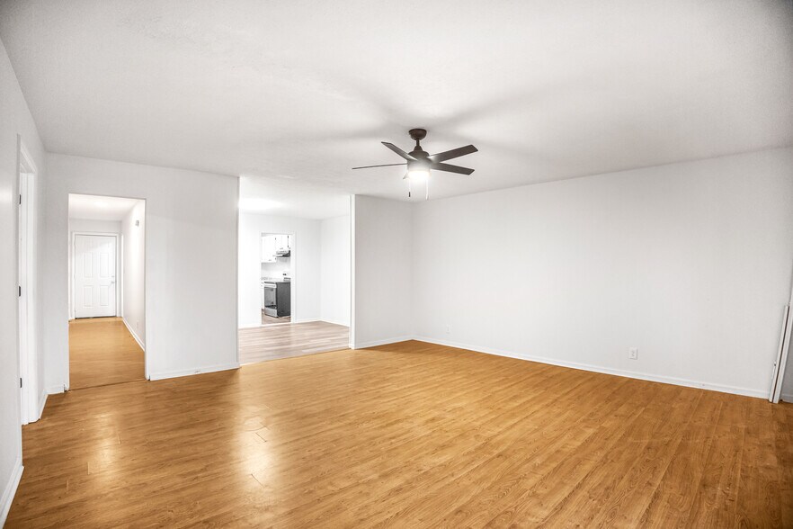 More Photos Of 151 Covington Ln, Dickson Apartments For Sale