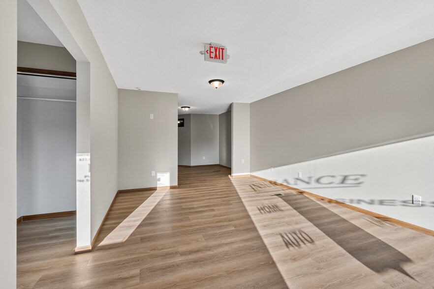 More Photos Of 407 Vermillion St, Hastings Office For Sale