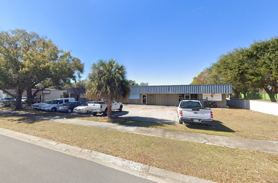 More Photos Of 5500 Commerce Dr, Orlando Warehouse For Lease