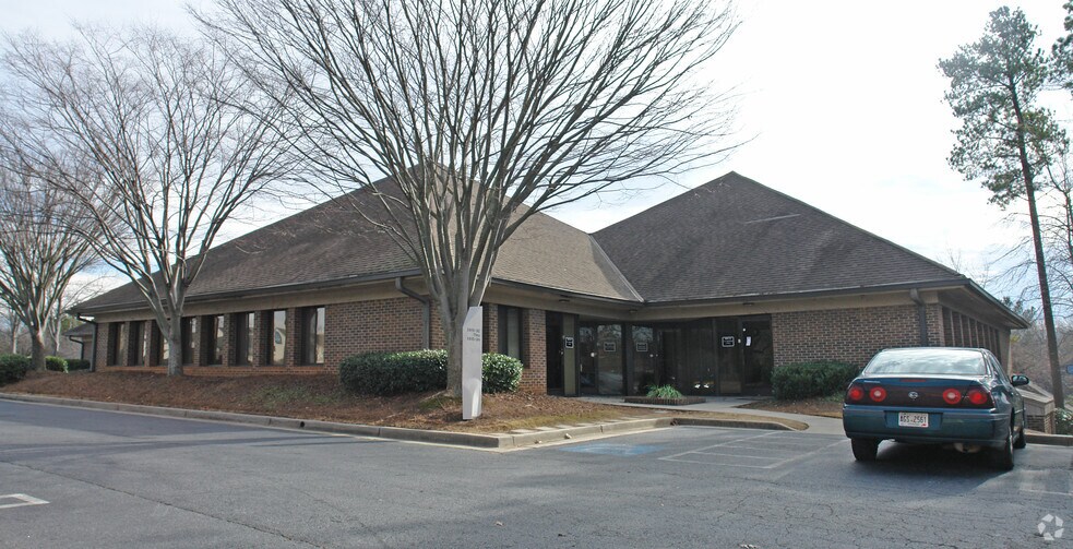 More Photos Of 5815 Live Oak Pky, Norcross Office For Lease