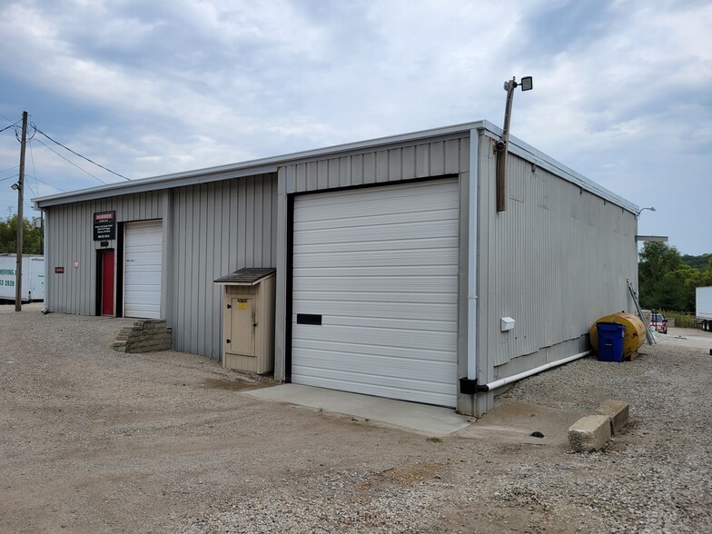 Primary Photo Of 20501 W 67th St, Shawnee Warehouse For Lease