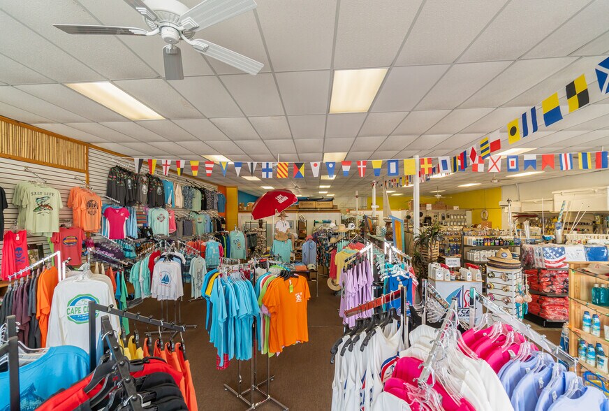 More Photos Of 1220 Lafayette St, Cape Coral Freestanding For Lease