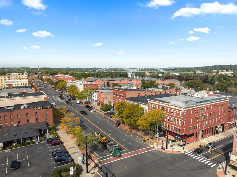 More Photos Of 54 Washington St, Middletown Office For Sale