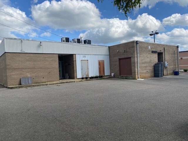 More Photos Of 2905-2907 Raeford Rd, Fayetteville Fast Food For Sale
