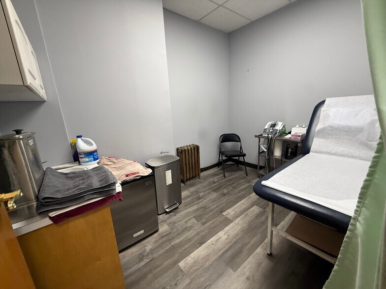 More Photos Of 235 Wyckoff Ave, Brooklyn Storefront Retail Residential For Lease