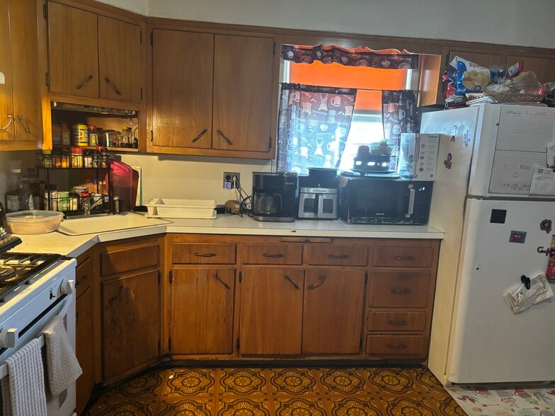 More Photos Of 142 S Main St, Hackensack Apartments For Sale