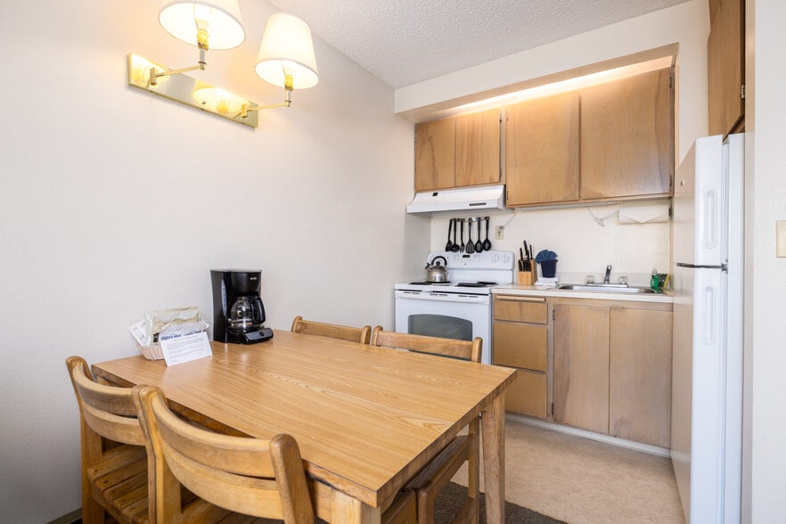 More Photos Of 11 Chabot Rd, Copalis Beach Hotel For Sale