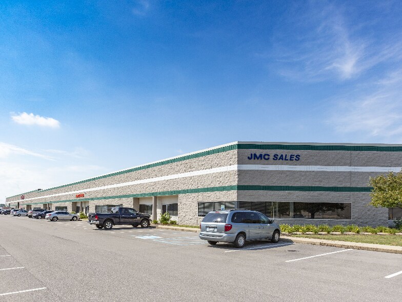 More Photos Of 1345 Brookville Way, Indianapolis Warehouse For Lease