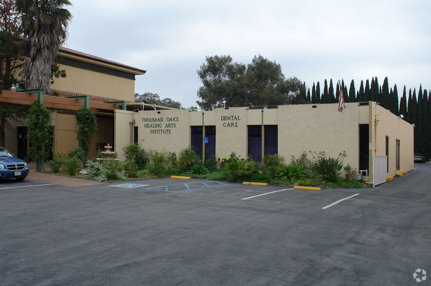 Primary Photo Of 2955 N Moorpark Rd, Thousand Oaks Medical For Lease