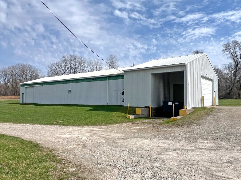 More Photos Of 2505 Avonia Rd, Fairview Industrial For Sale