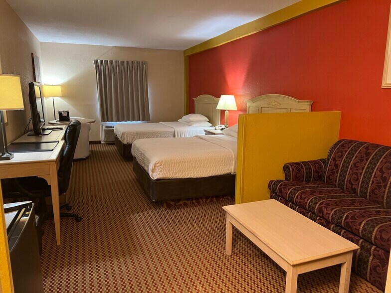 More Photos Of 1614 Antique City Dr, Walnut Hotel For Sale