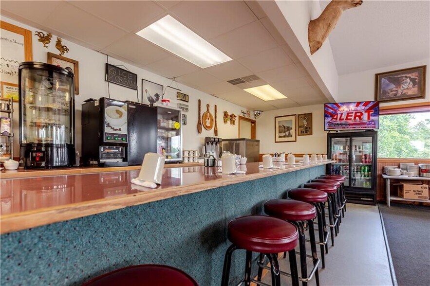 More Photos Of W4118 State Hwy 8, Glen Flora Restaurant For Sale
