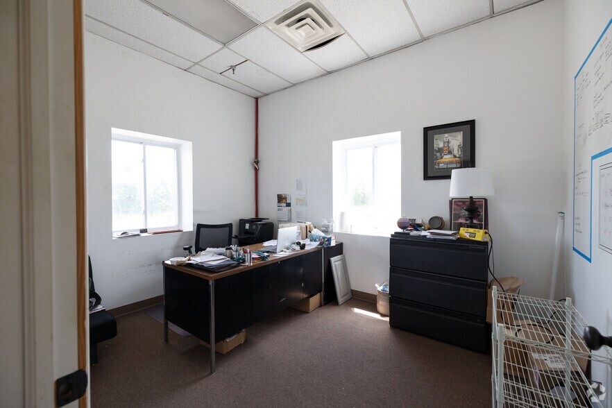 More Photos Of 80-88 Boices Ln, Kingston Unknown For Lease