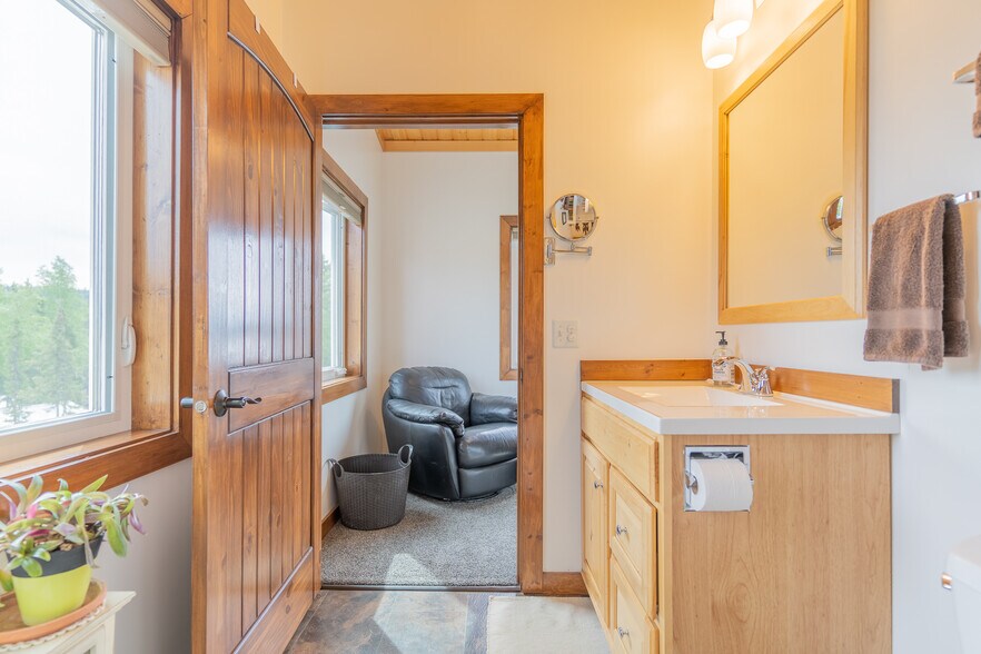 More Photos Of Quartz Lake, Delta Junction Lodge Meeting Hall For Sale